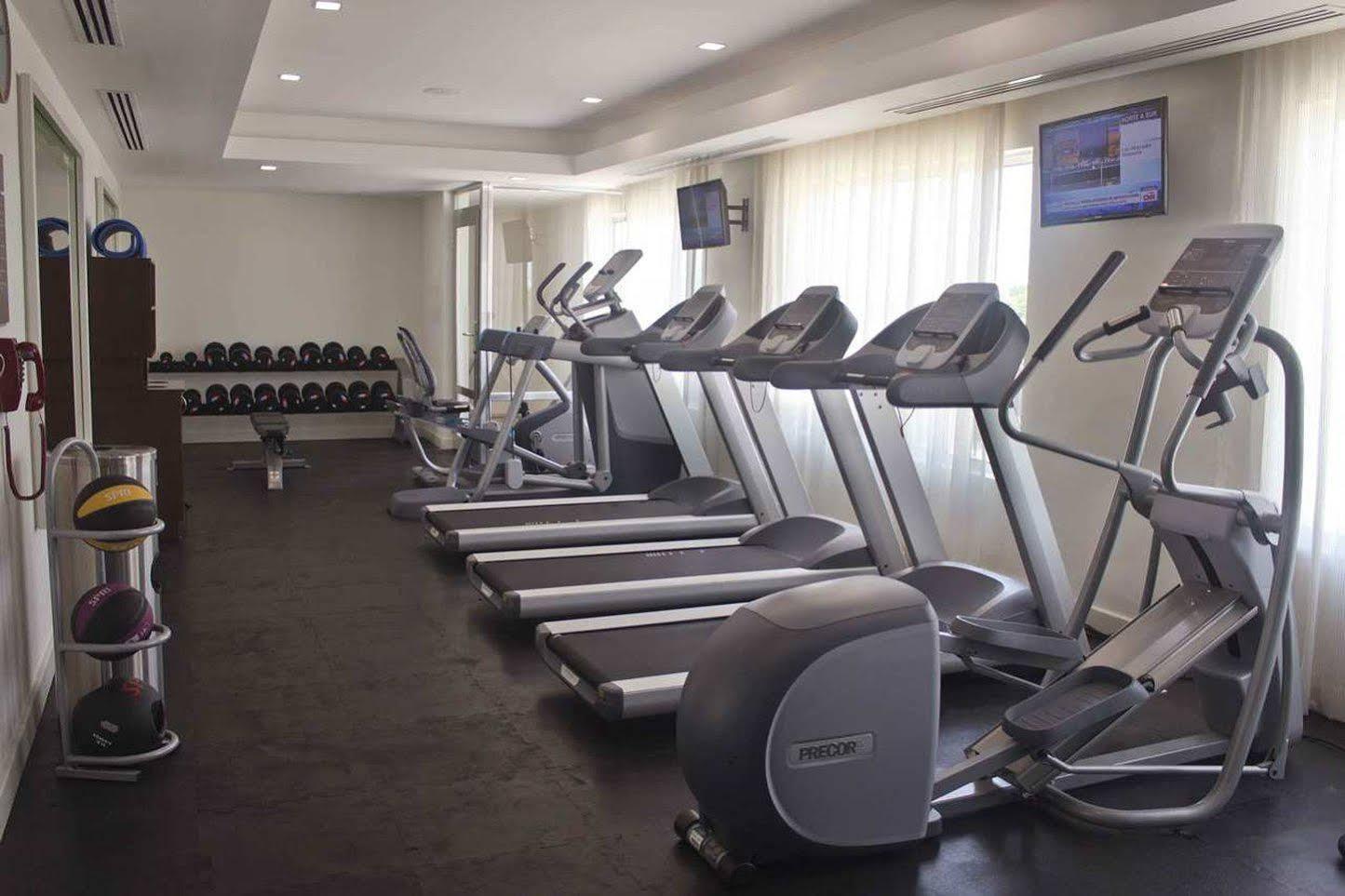 Hampton Inn By Hilton Mérida Eksteriør billede