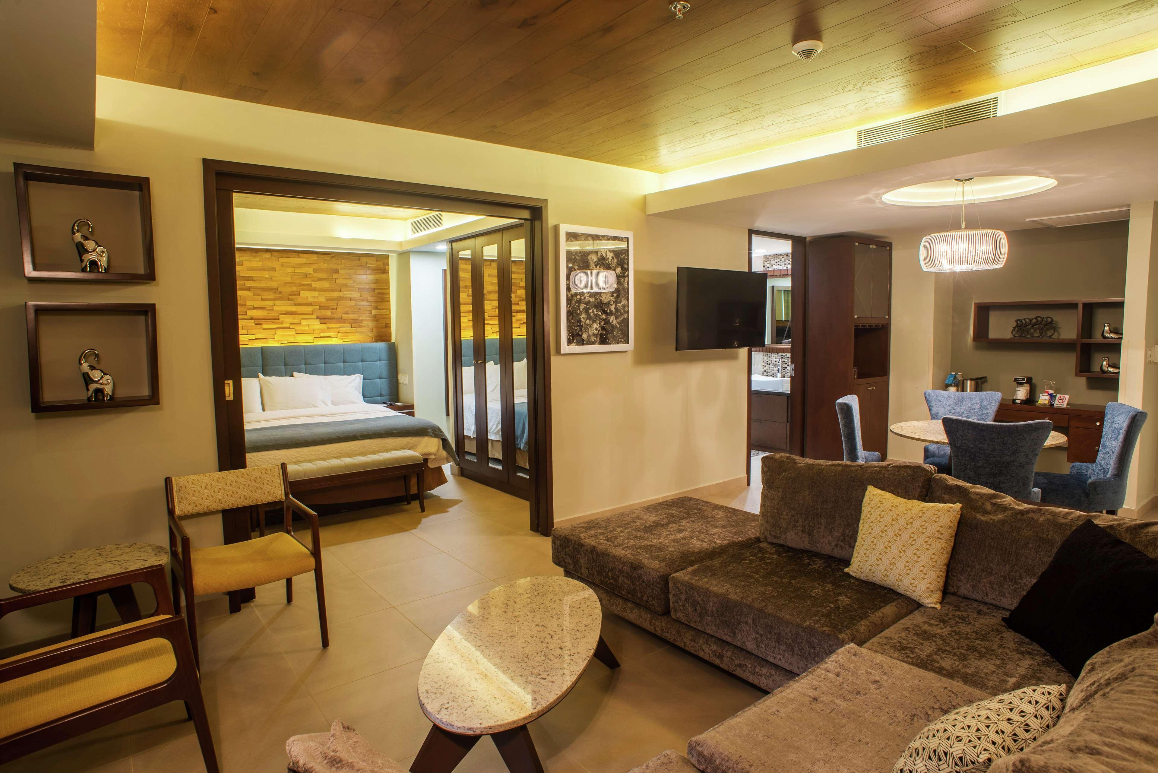 Hampton Inn By Hilton Mérida Eksteriør billede