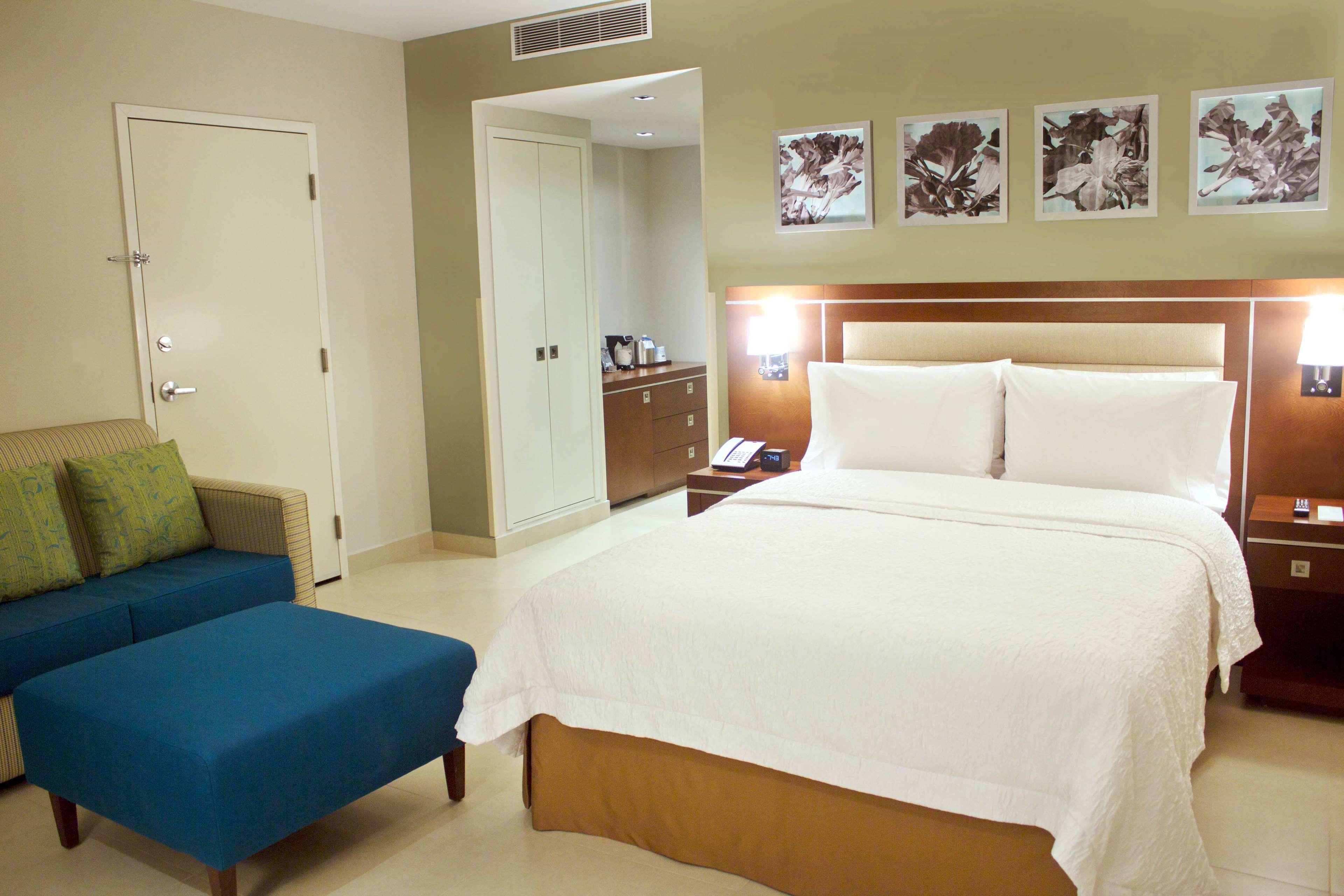 Hampton Inn By Hilton Mérida Eksteriør billede
