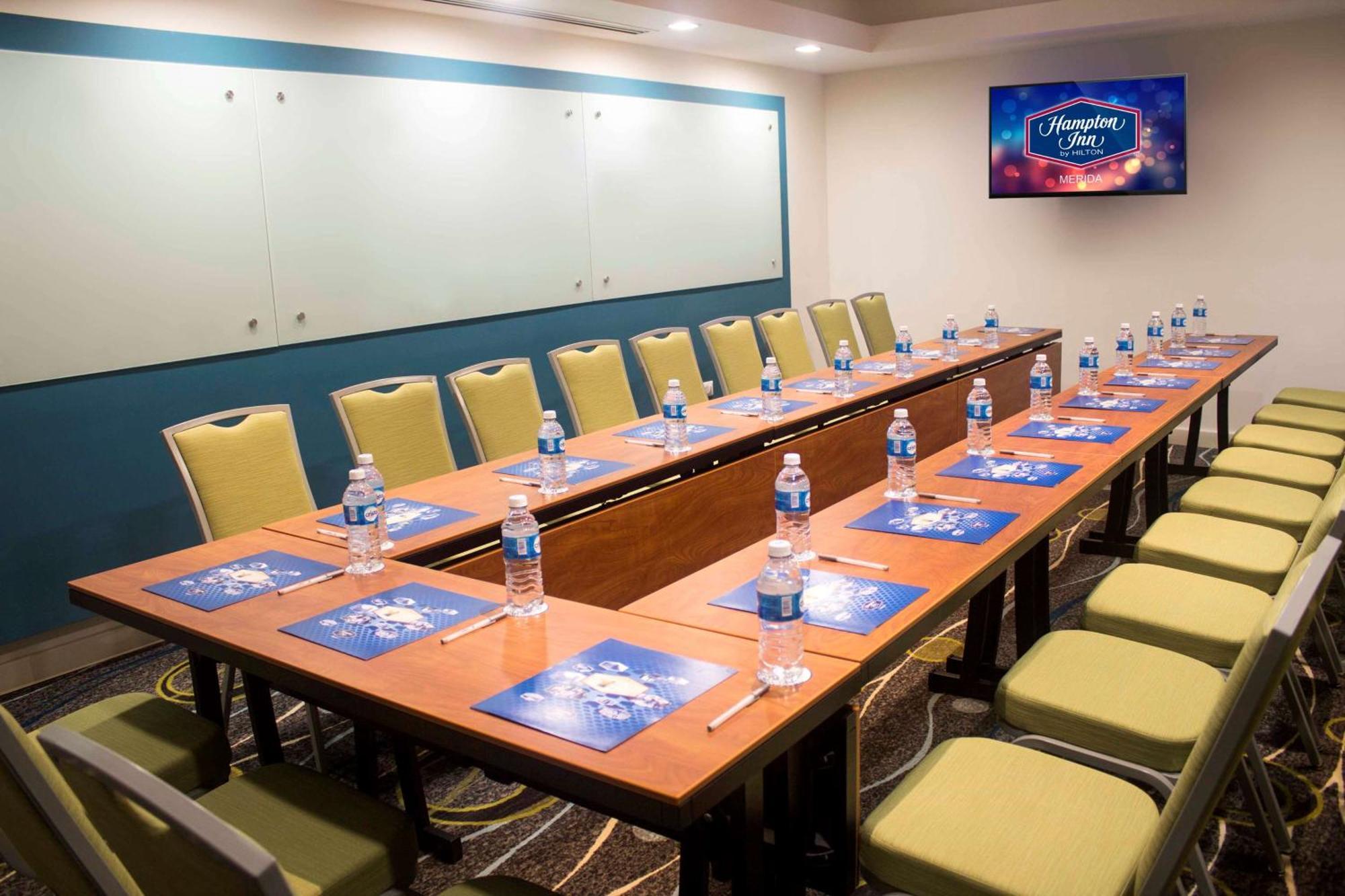 Hampton Inn By Hilton Mérida Eksteriør billede