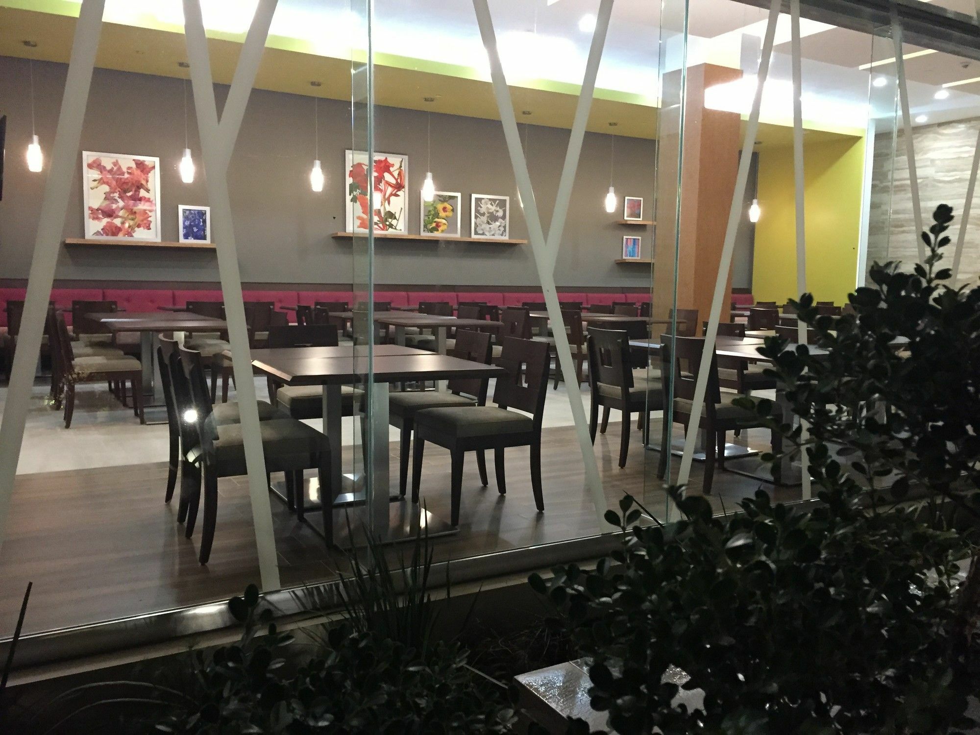 Hampton Inn By Hilton Mérida Eksteriør billede